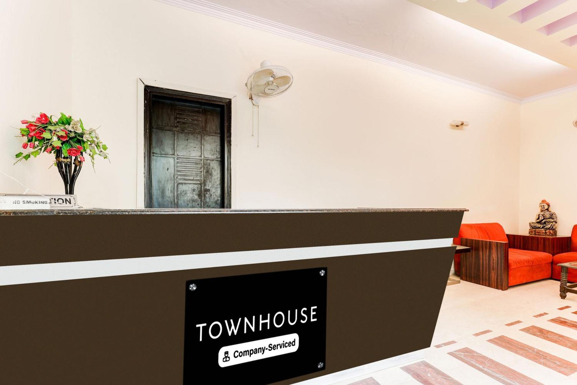 Super Townhouse Oak Sector 25 Gurgaon Hotel Exterior foto